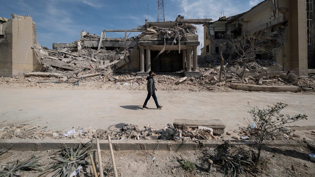 Death toll in Iran tops 1,000; Trump weighs arming Kurdish forces to attack Iran; Israel orders mass displacement of all of southern Lebanon