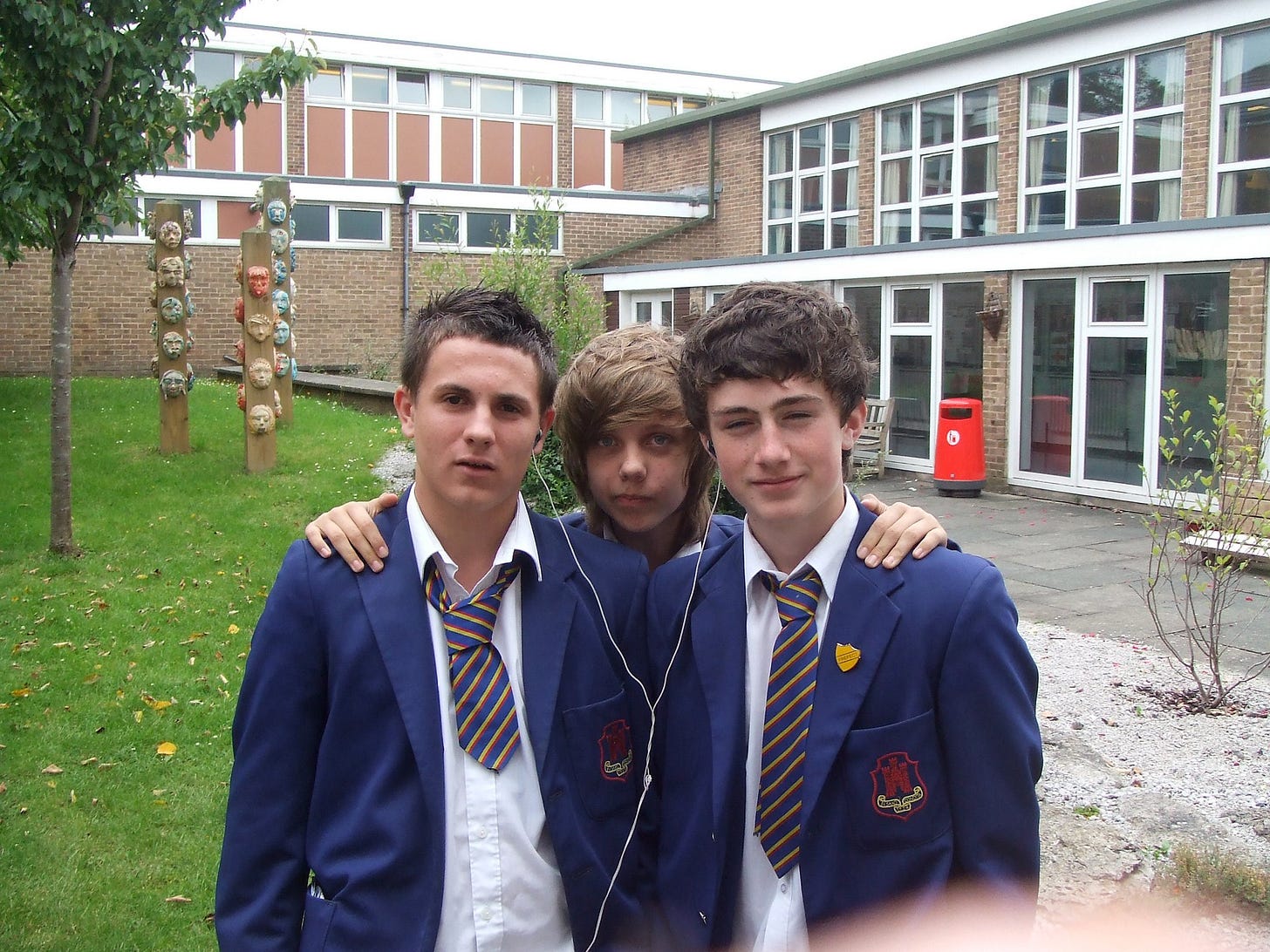 No photo description available.