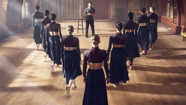 una scena tratta da 
Tiny Pretty Things, una delle Serie Tv da vedere su Netflix