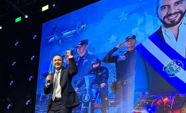 Queremos que o modelo Bukele seja irreversível, diz ministro de El Salvador | VEJA
