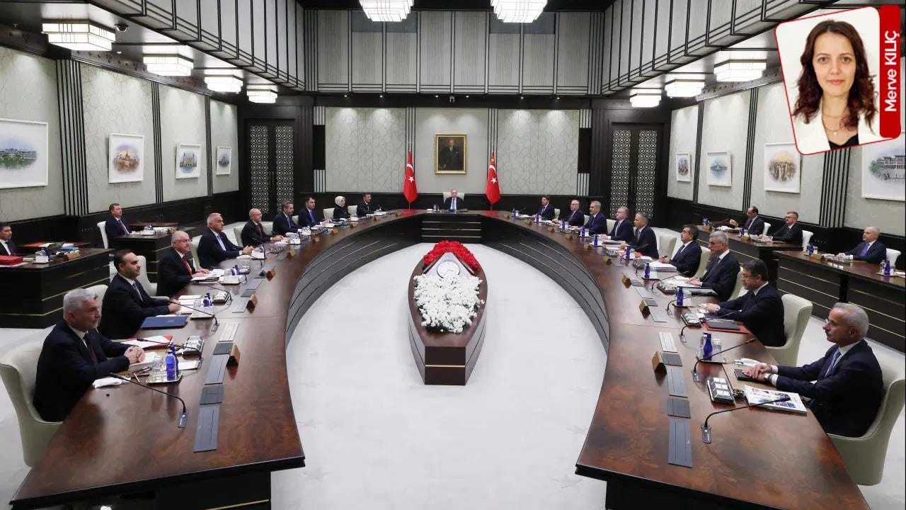 Bakanlardan teşkilatlara güvenlik bürokrasisinden ekonomi yönetimine büyük değişim iddiası: Saray’da yeni yapı arayışı Bakanlardan teşkilatlara güvenlik bürokrasisinden ekonomi yönetimine büyük değişim iddiası: Saray’da yeni yapı arayışı