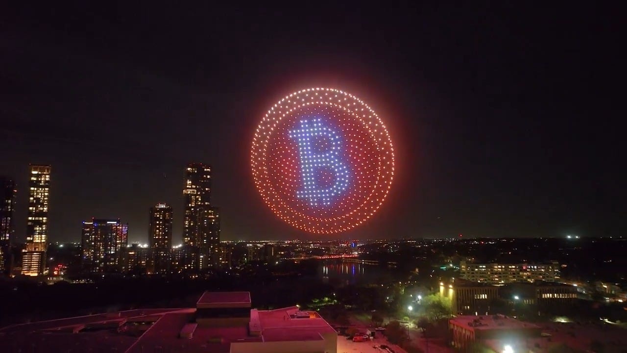 Documenting ₿itcoin 📄 on X: "Over the Austin, Texas night sky, Gemini  officially set the Guinness Book of World Record for the largest Bitcoin  symbol ever created using flying drones https://t.co/M8bNCQUSZj" /