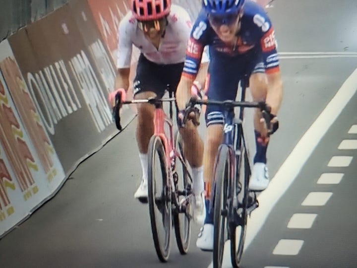 8 shots that show Romain Bardet attacking, being caught and ultimately, finishing second behind Isaac Det Toro on stage 17