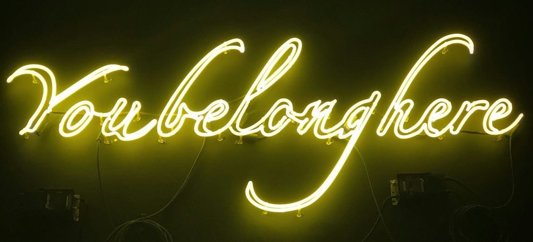 yellow Voubelonghere LED lights