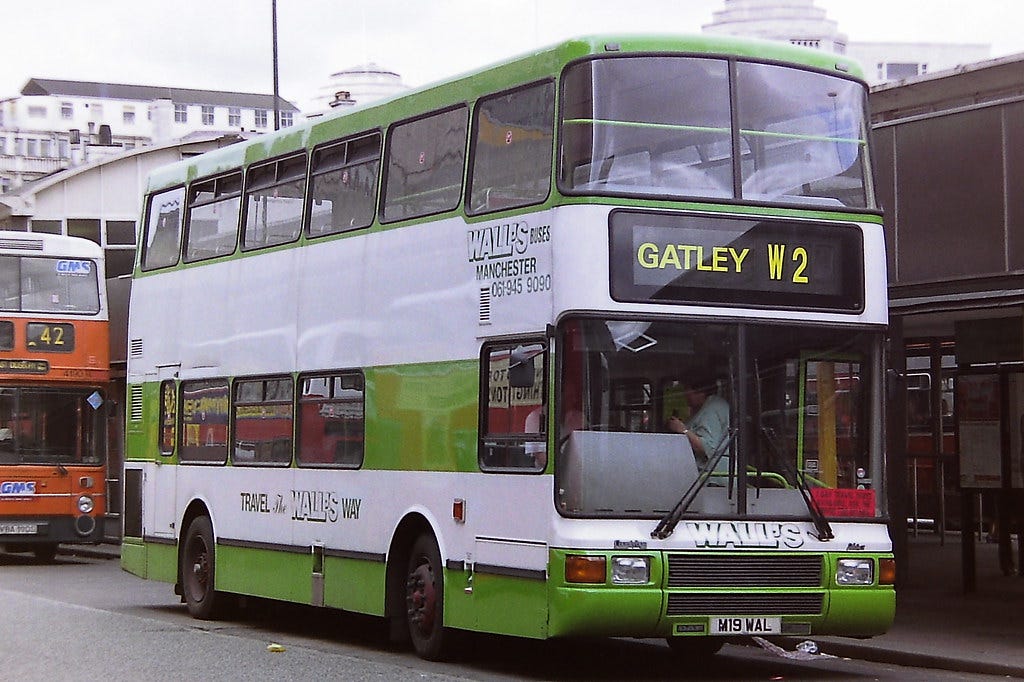 WALL'S BUSES FALLOWFIELD M19WAL | Manchester 22/7/95 | GEORGE | Flickr