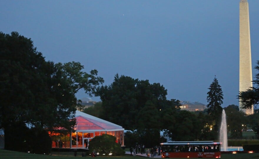 Guests arrive for a dinner for the U.S.-Africa Leaders Summit on the South Lawn of the White House on August 5, 2014.