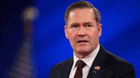 Top US official suggests Zelensky may need to go