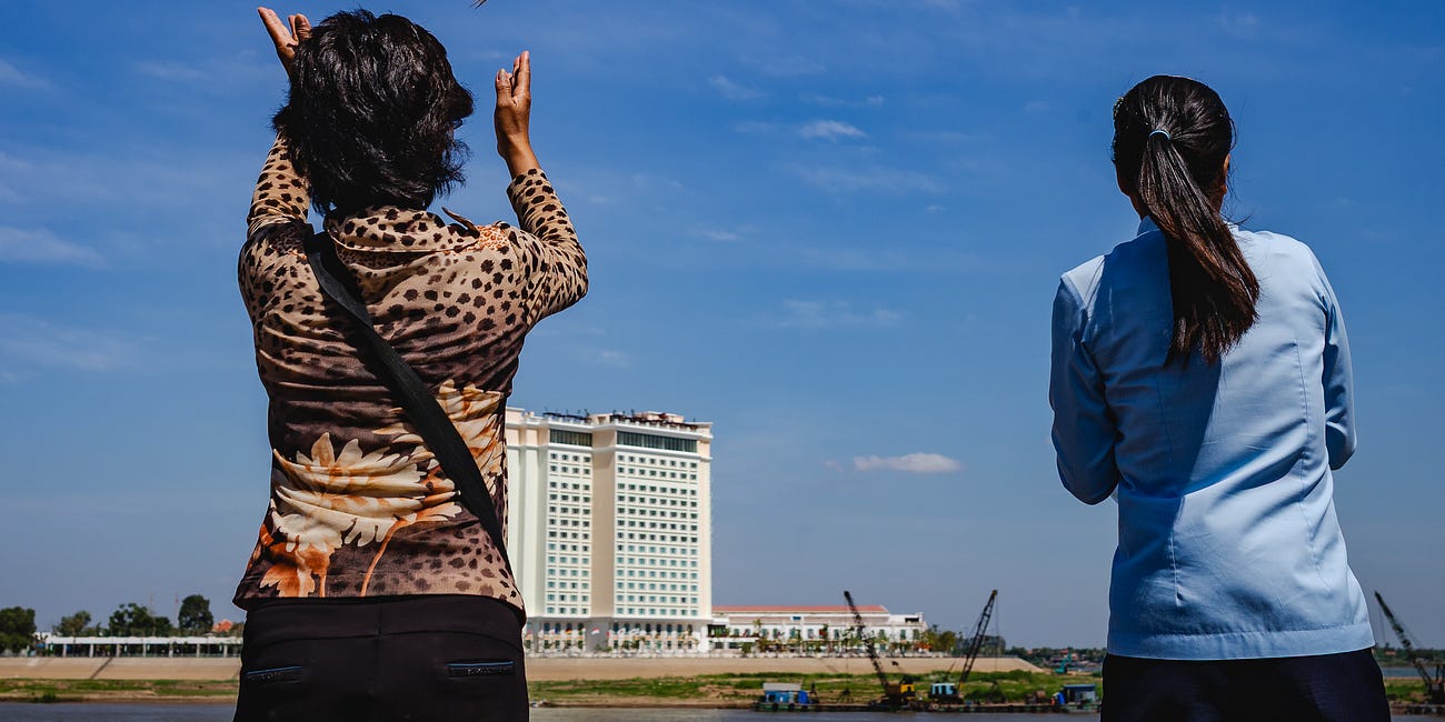 Beyond the Frame 73/