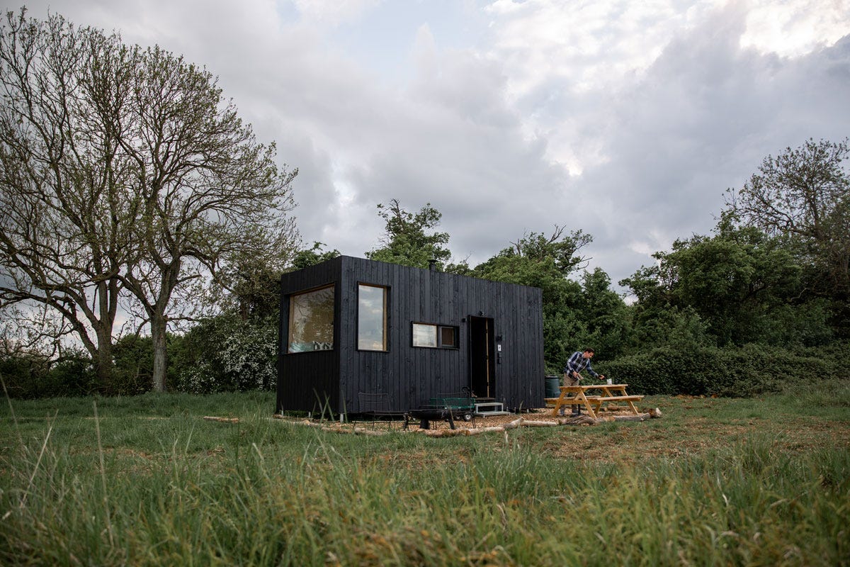 A Phone Free Weekend In An Unplugged Rest Near London