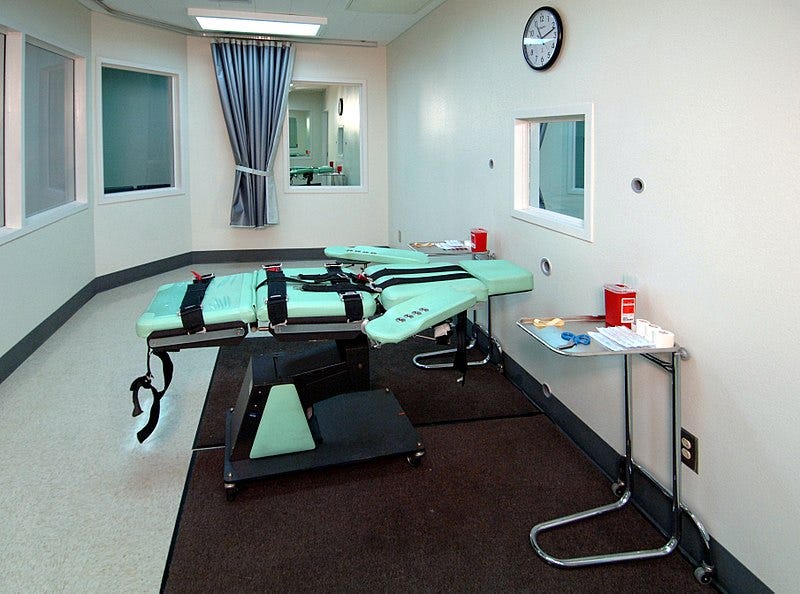File:SQ Lethal Injection Room.jpg