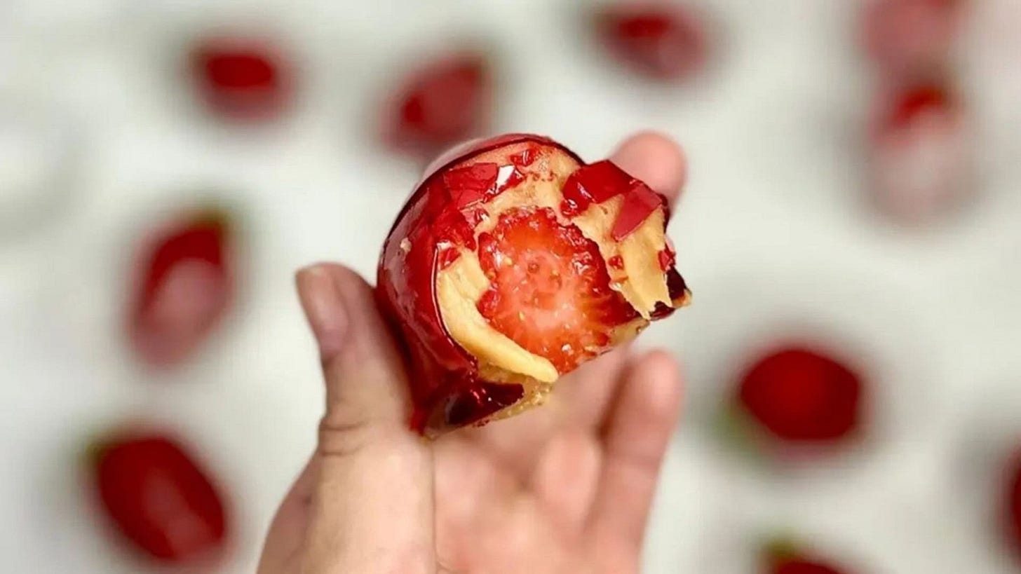 Morango do amor: pedidos no iFood crescem mais de 2.300%