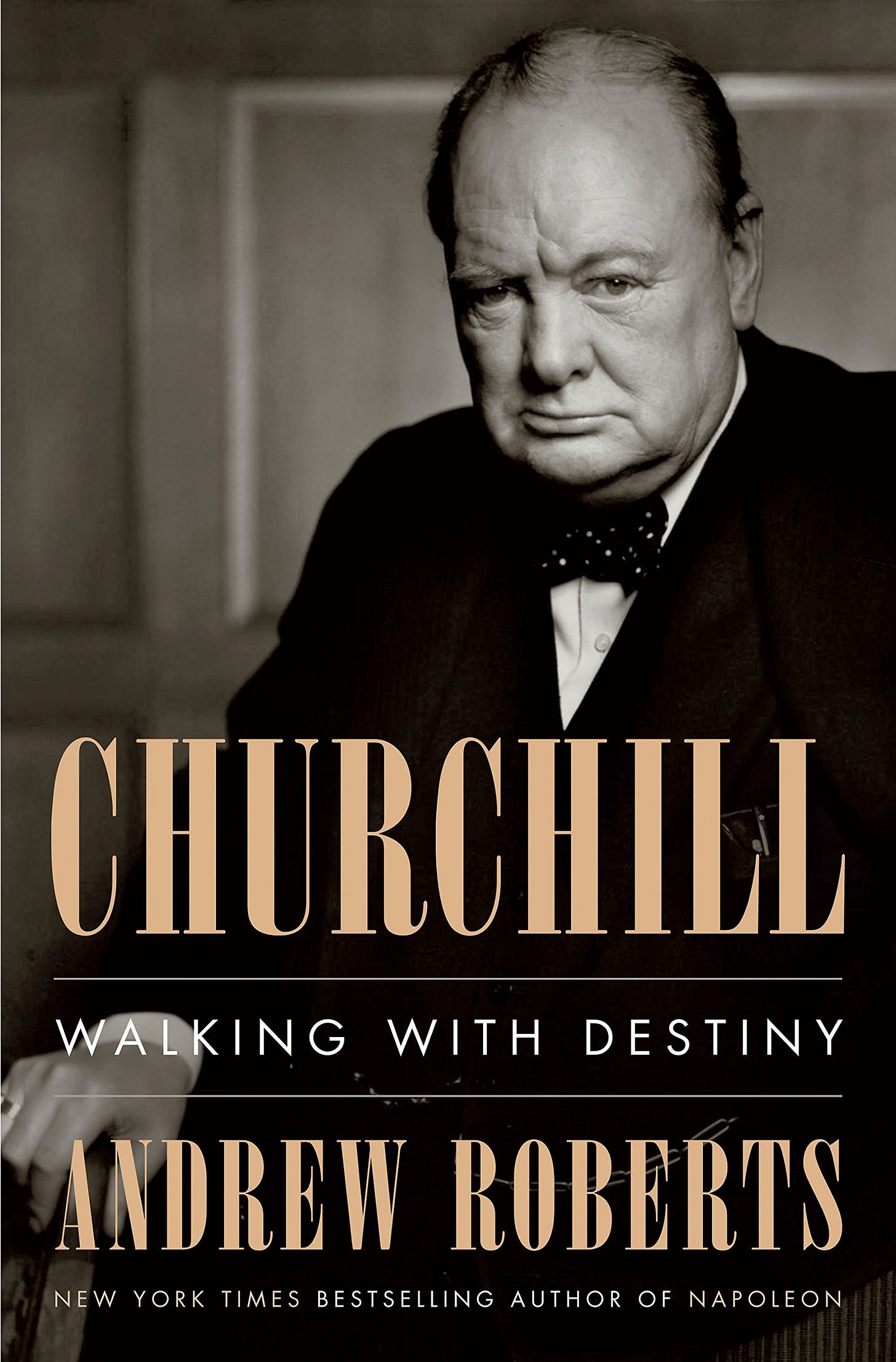 Churchill: Walking with Destiny: Amazon.co.uk: Roberts, Andrew:  9781101980996: Books