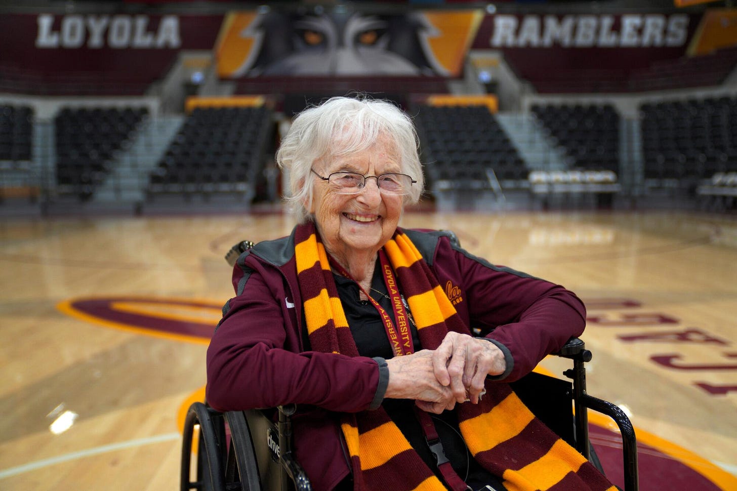 Sister Jean dead: National icon during Loyola's Final Four run - Los  Angeles Times