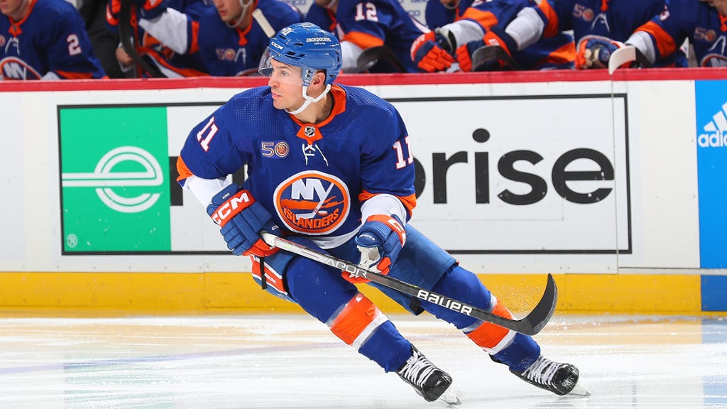 Zach Parise's Veteran Presence Guides Islanders Zach Parise's Veteran Presence Guides Islanders