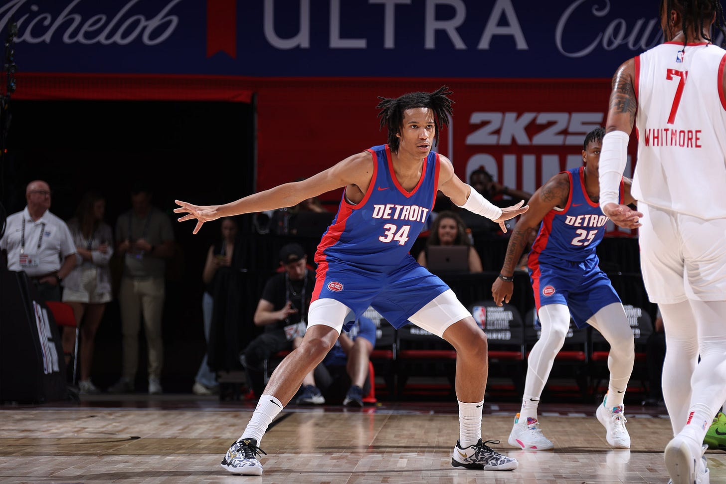Detroit Pistons Rookie Bobi Klintman Brings His European Mentality to the NBA Detroit Pistons Rookie Bobi Klintman Brings His European Mentality to the NBA