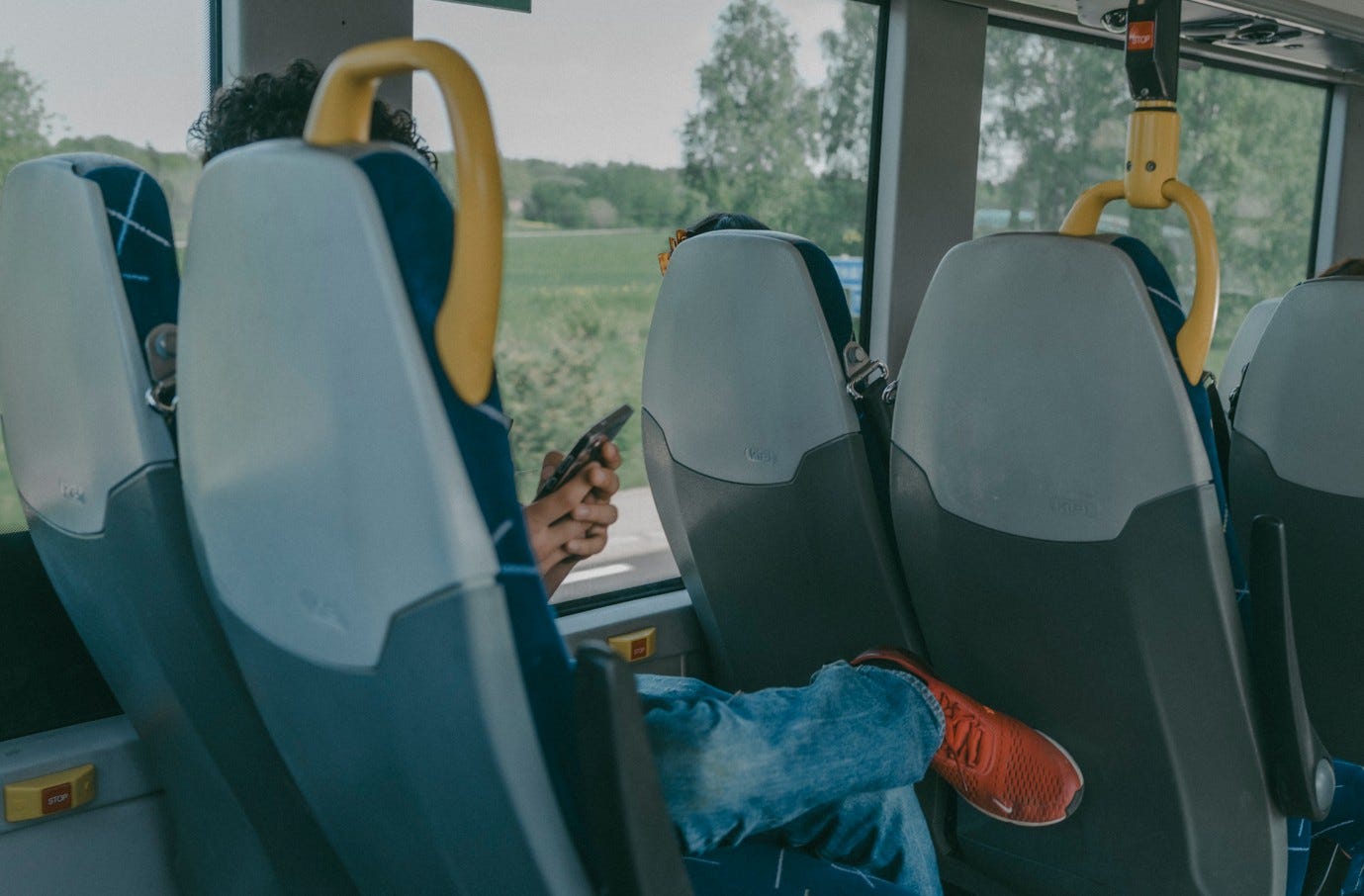 På bussen