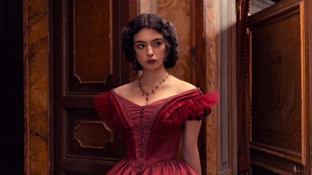 Monica Bellucci's Daughter, Deva Cassel, Shows She's More Than Just a  Pretty Face in Netflix's The Leopard