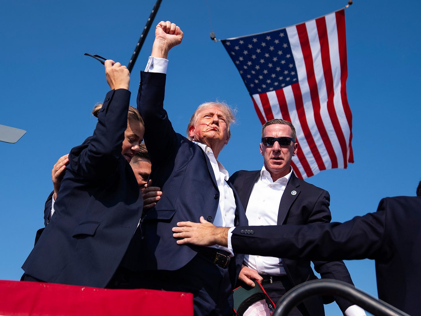 The Attempt on Donald Trump's Life and an Image That Will Last | The New  Yorker