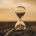 Nghịch lý tạo nên cuốn sách không thể quên