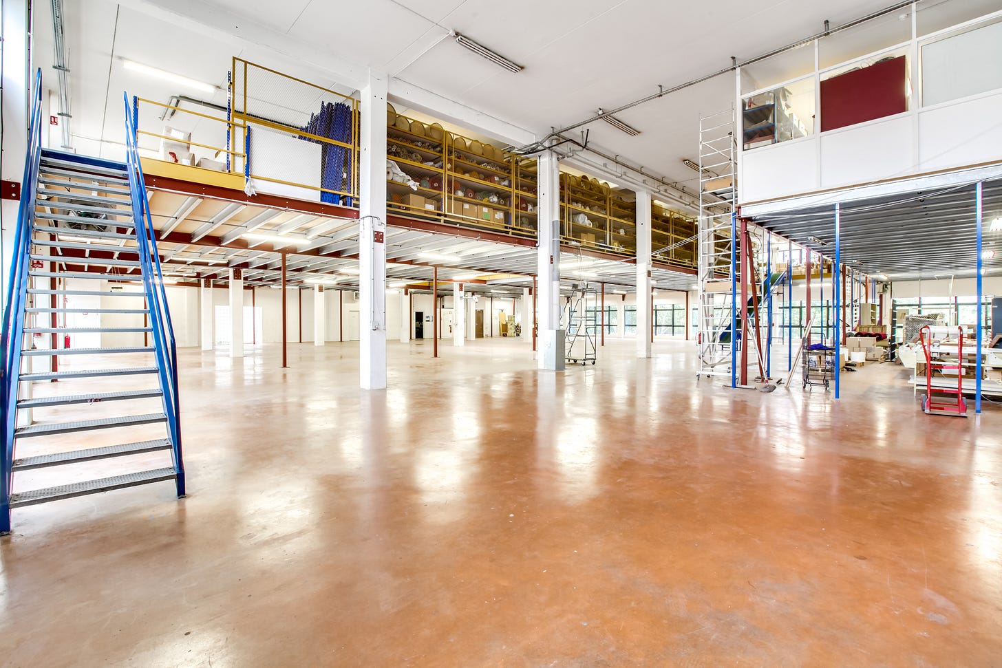 Location de locaux d'activités et entrepôts Seine-Saint-Denis - JLL