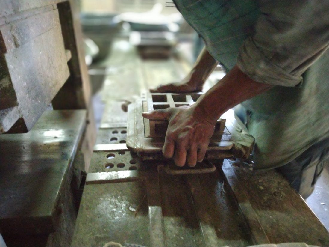 Capturing Pollution in a Tile - Scale Magazine - Scale Magazine