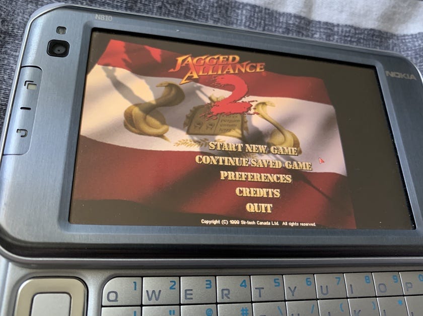 The Linux-powered Nokia N810 from 2007 -- still awesome in 2021
