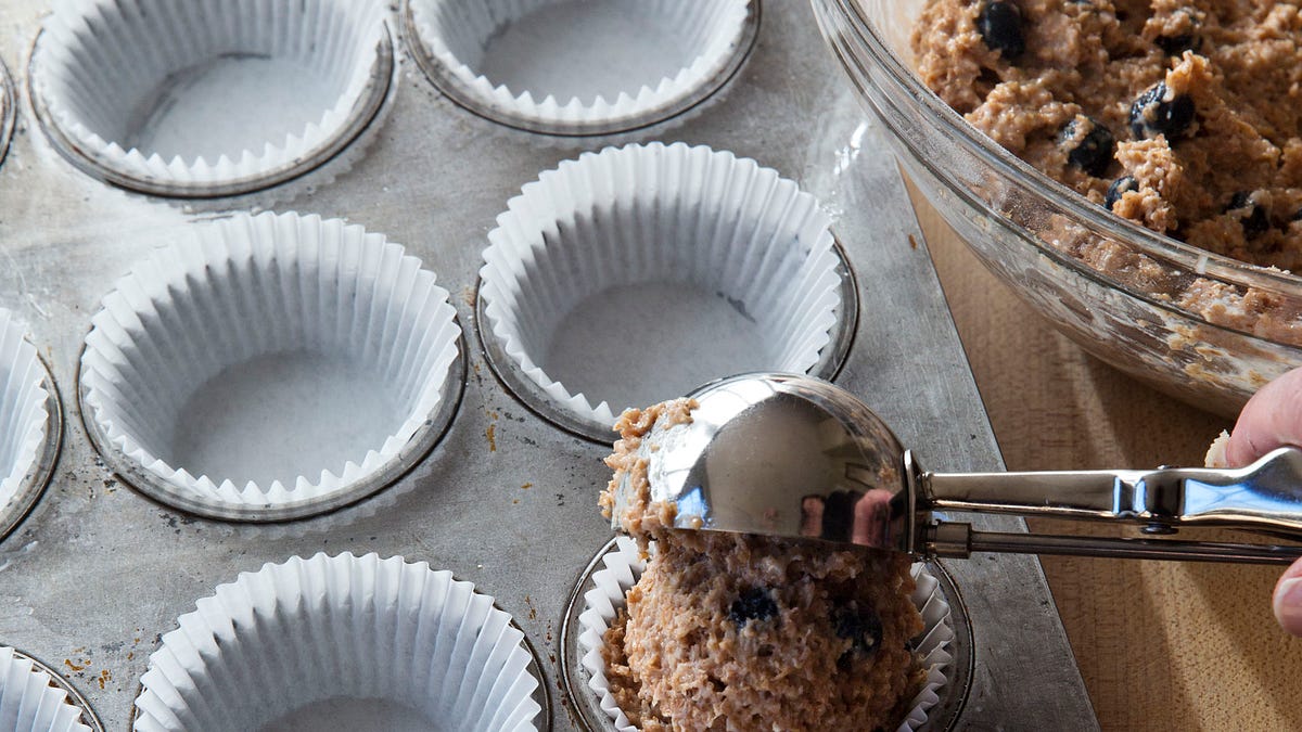 How to throw a breakfast party.