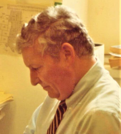 No photo description available.