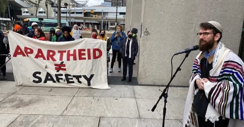 ‘Not in my name:’ Group of metro Detroit Jews denounces Israel siege on Gaza