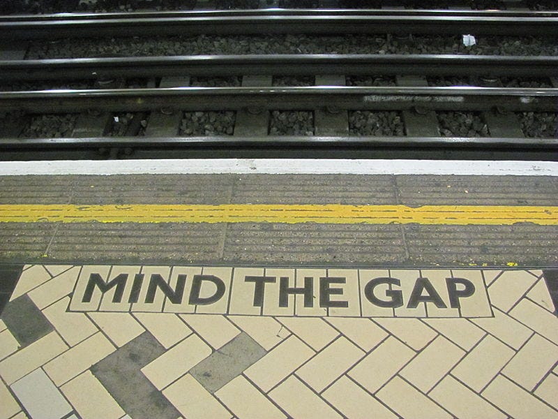 File:Mind the gap 2.JPG