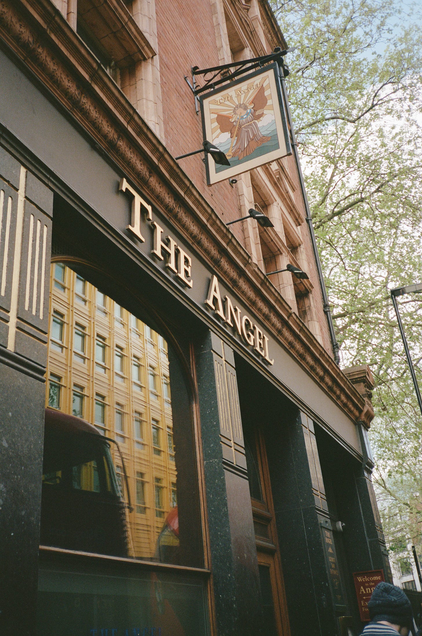 A London pub called The Angel :)