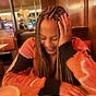 Benivia Lee's avatar