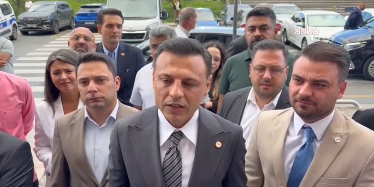 Yeni Parti İstanbul’da Özgür Çelik yeniden il başkanı seçildi: Sandığın milletten kaçırılmasına izin vermeyeceğiz
