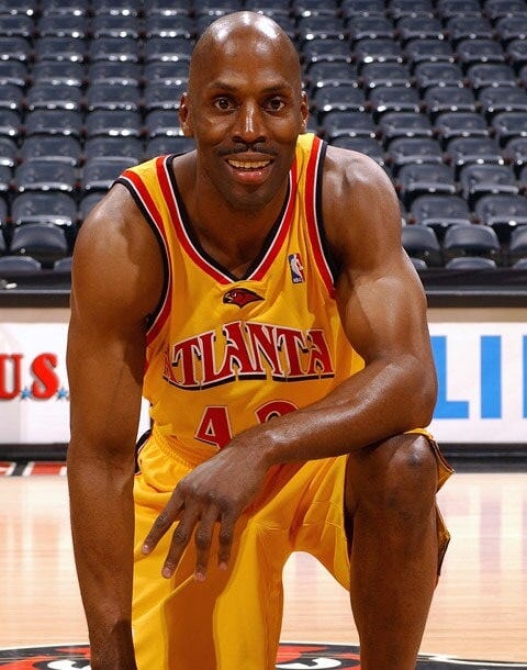 Hawks Classic - Kevin Willis Photo Gallery | NBA.com