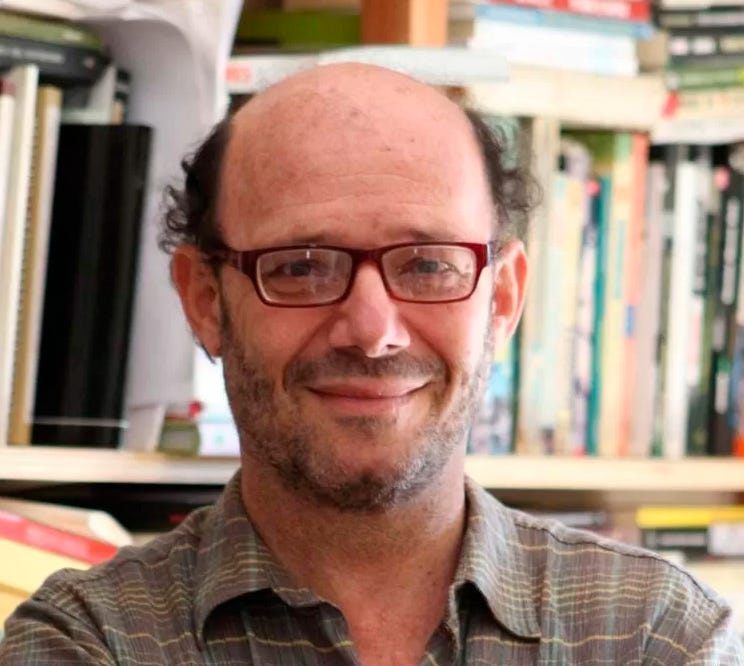 Ezequiel Fernández Moores