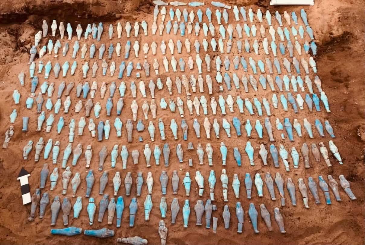 Tomb With 560 Funerary Figurines Found in Egypt's Nile Delta Tomb With 560 Funerary Figurines Found in Egypt's Nile Delta