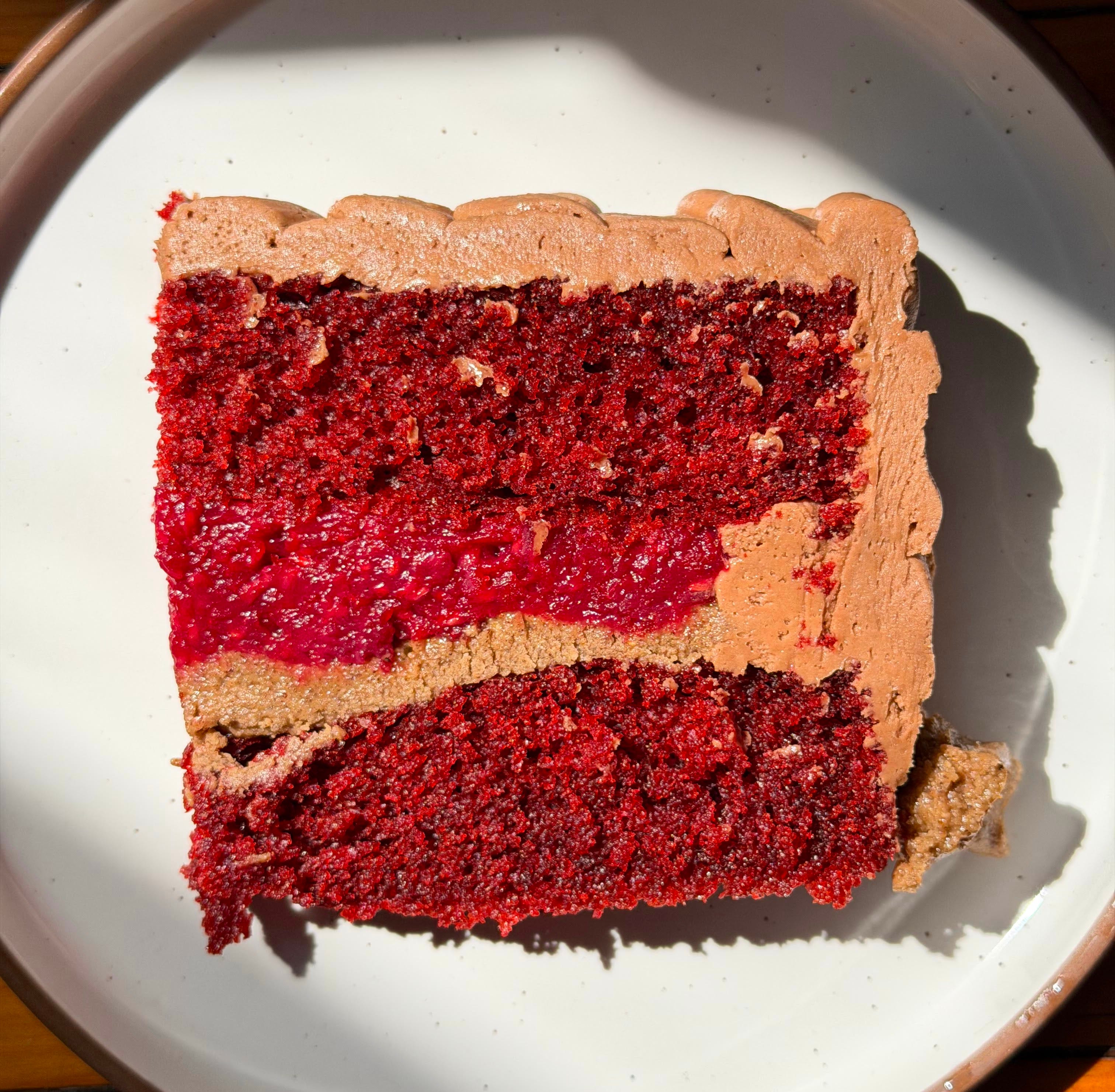 Red Velvet Cake + Raspberry Hazelnut Praline Filling + Chocolate Cream ...