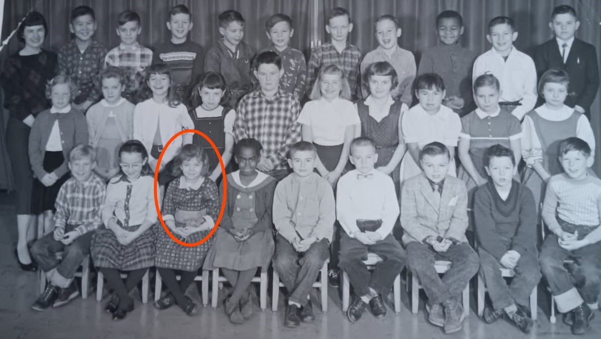 Mary of Anchorage, Alaska Memories Club in her 3rd grade class at Denali Elementary in Anchorage, Alaska. Mrs. McGraw is the teacher.
