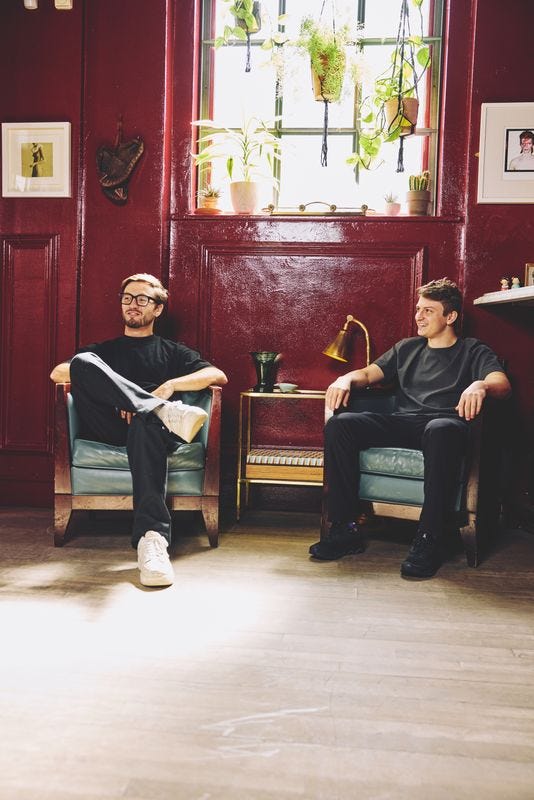 05_08_25_COM_THINK0084.jpg 05_08_25_COM_THINK0084.jpg