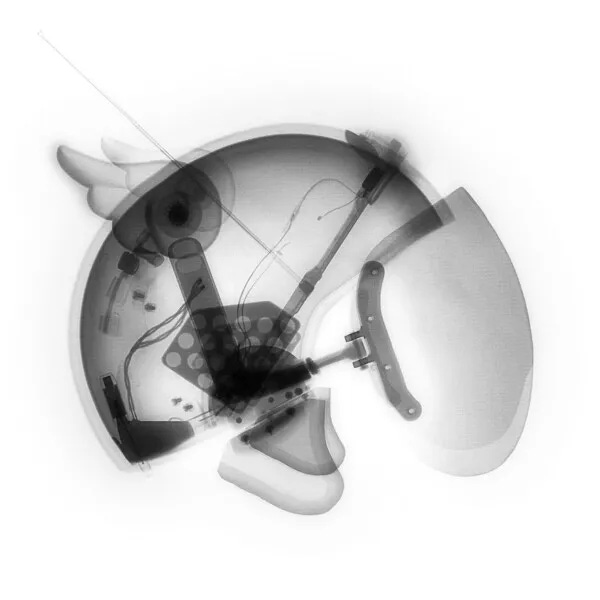 oli-xl-lick-the-lens-–-pt_1-Cover-Art.png (600×600)