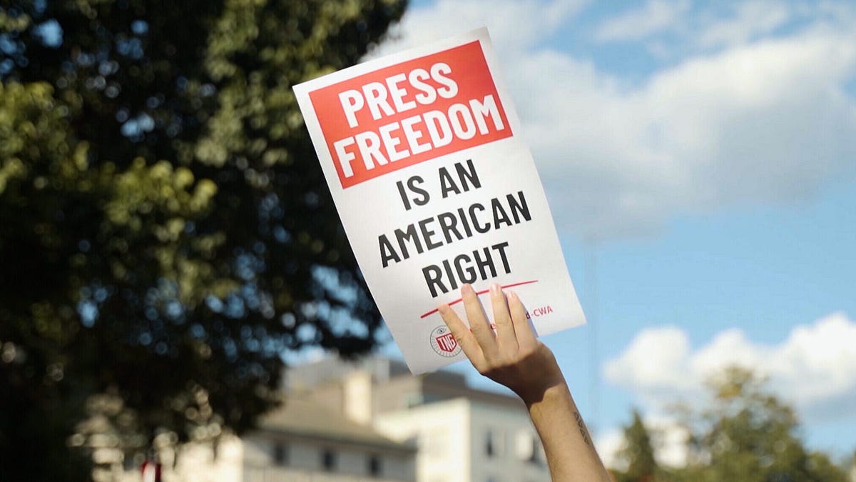 How should media unions bargain for the common good?