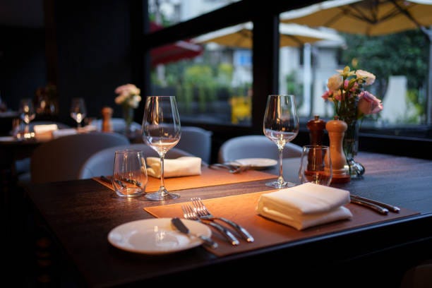 Western restaurant seating Western restaurant seating nice restaurant dining stock pictures, royalty-free photos & images Western restaurant seating Western restaurant seating nice restaurant dining stock pictures, royalty-free photos & images