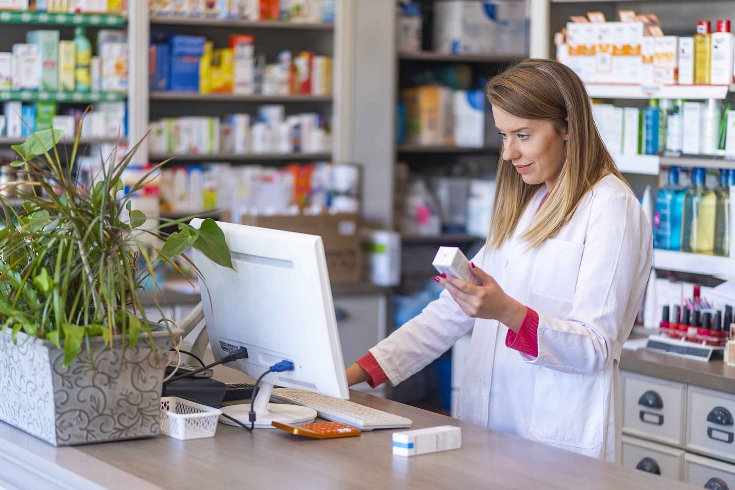 Pharmacists vs General Physician - What is the Difference? - Appleby  Pharmacy