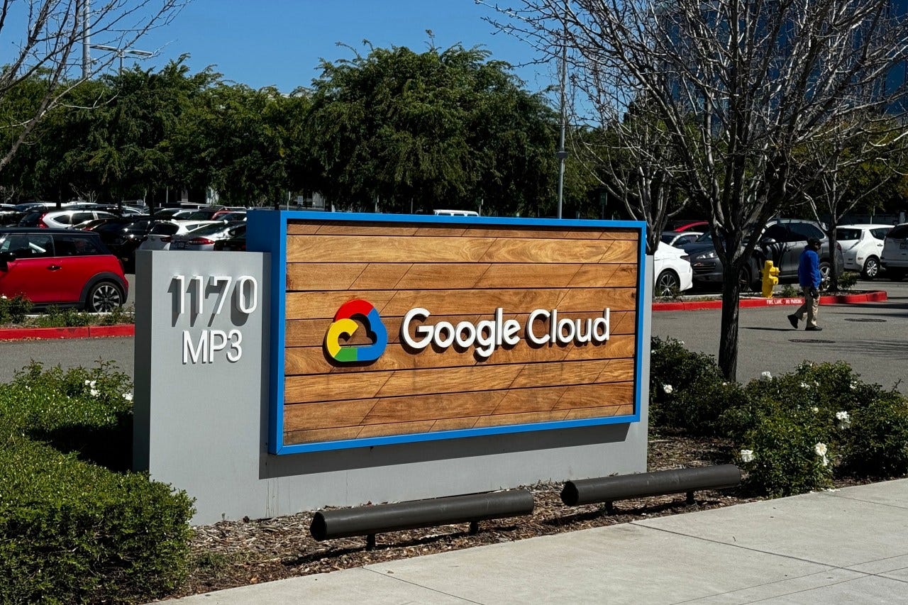 Thousands report outage with Google Cloud: Downdetector | PIX11