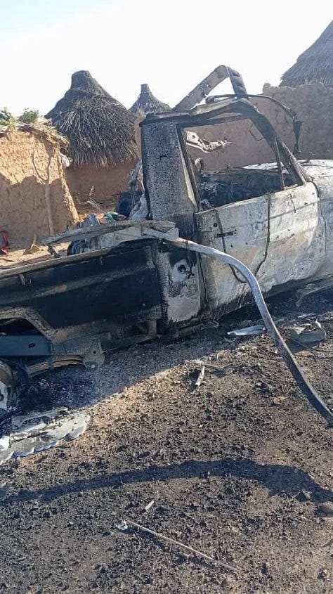 Burned vehicles and civilian homes following an RSF assault on Abu Qumra in North Darfur’s Kornoi locality. The attack left several people dead and destroyed property as the RSF briefly took control of the town before being repelled by Joint Forces units. Photos obtained by Sudan War Monitor, verified through visual landmarks consistent with Abu Qumra village.