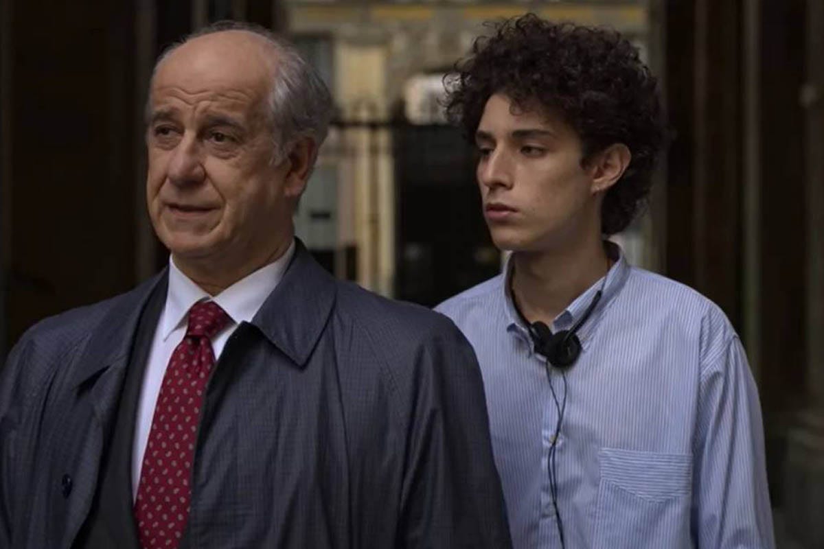 È stata la mano di Dio - 2021 - Recensione Film, Trama, Trailer