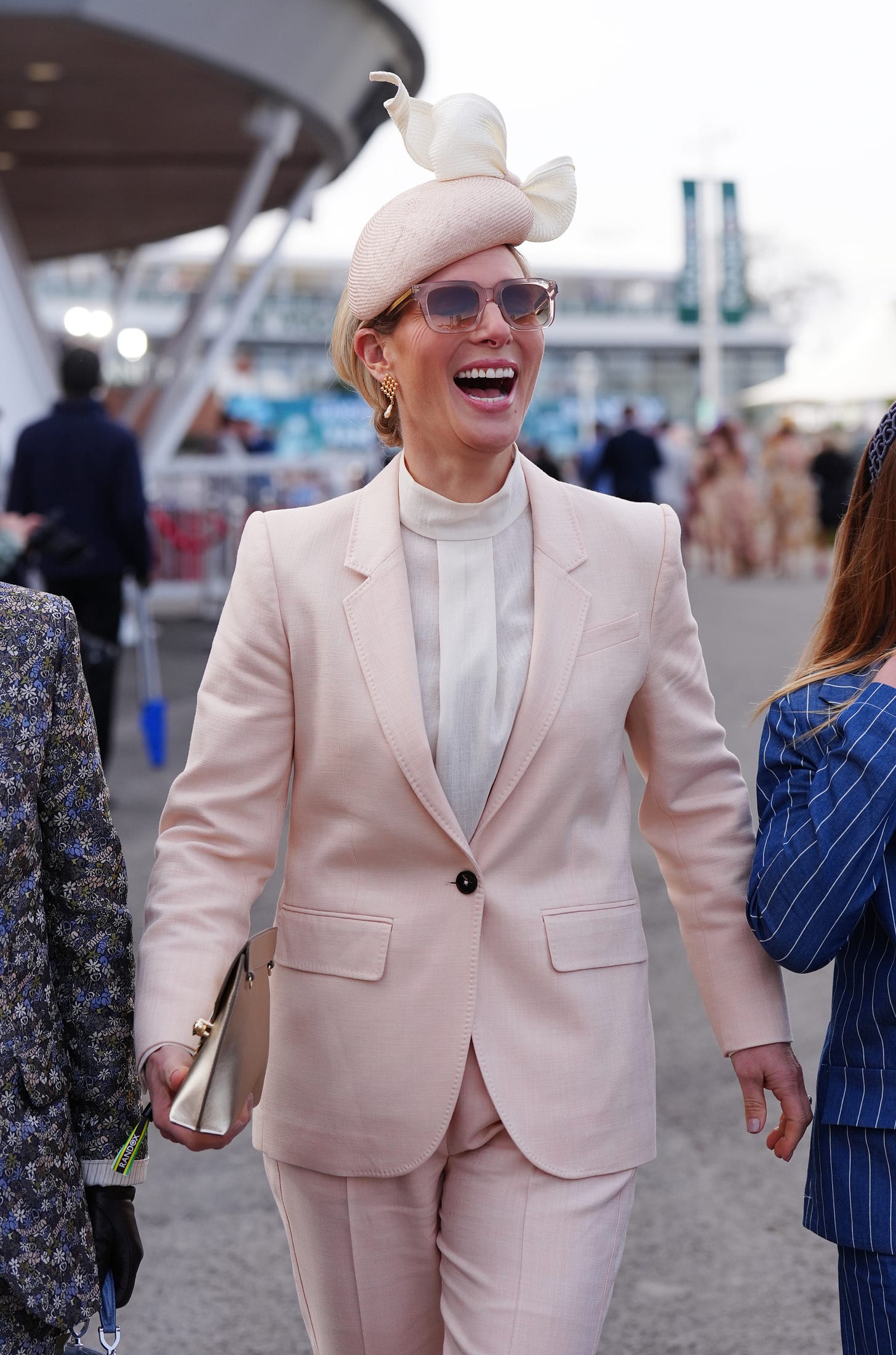 Zara Tindall at Ladies day in a pink suit Zara Tindall at Ladies day in a pink suit