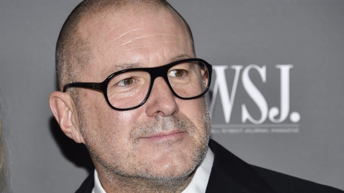Jony Ive und OpenAI: Entwickelt Apples ehemaliger Chefdesigner jetzt ...