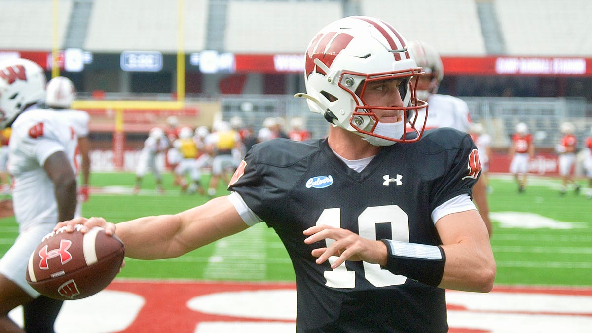 3 things Badgers fans should want to see from Wisconsin football vs. Western Illinois