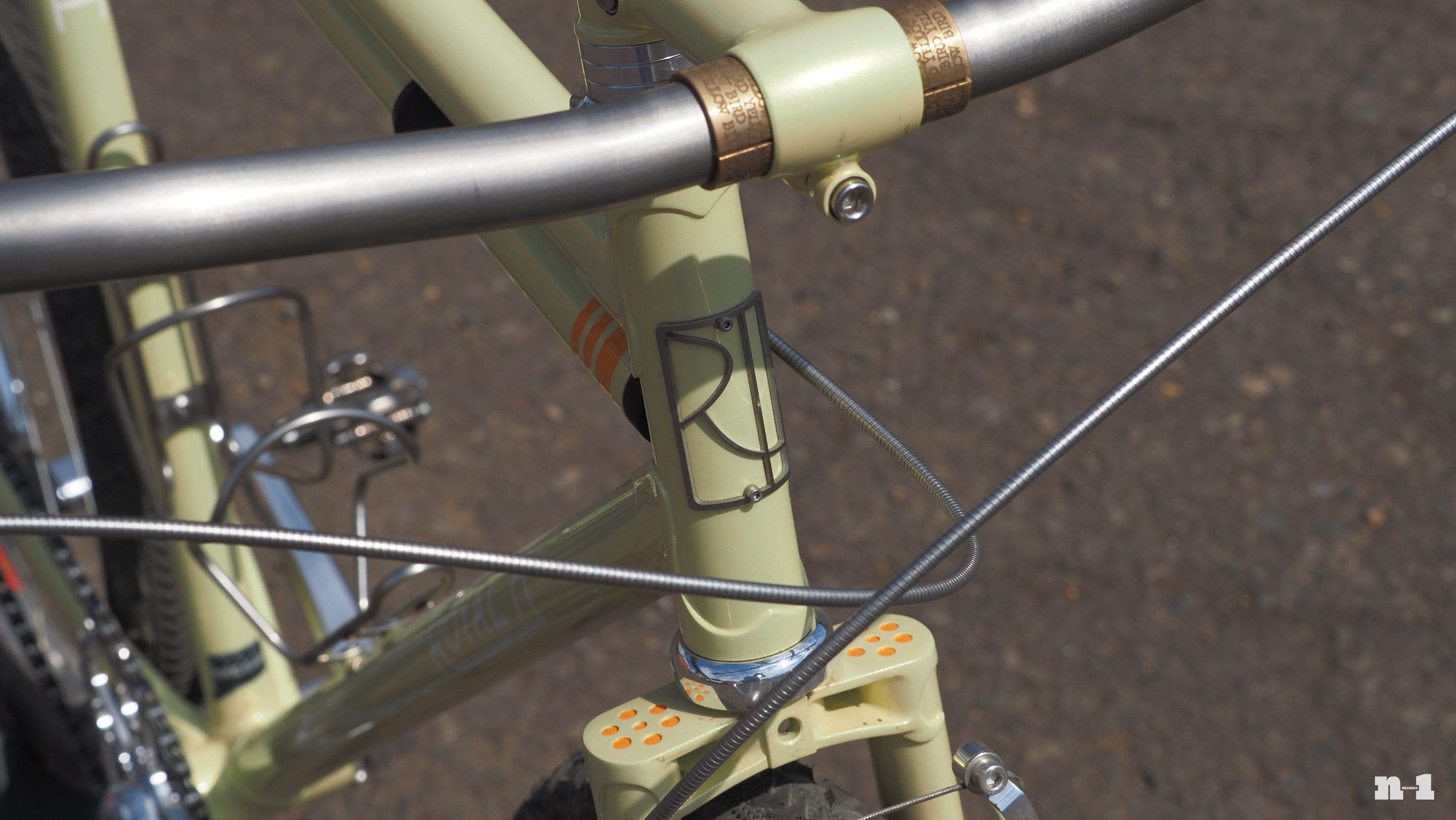Royal H townie head tube